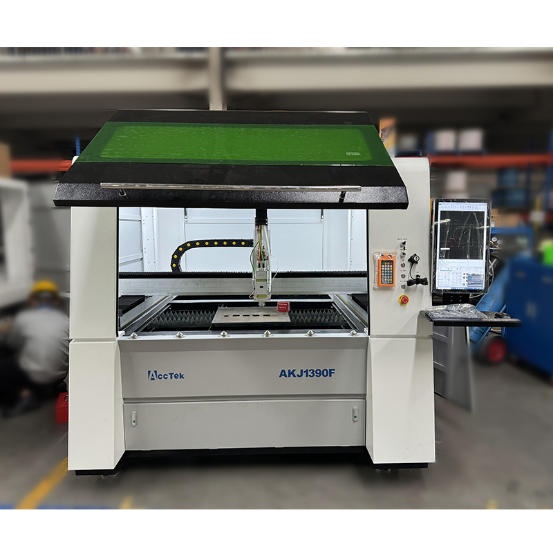JINAN CNC-Industriegeräte Rayc – Industrial Fiber Laser Cutting Machine Bewertung und Preis