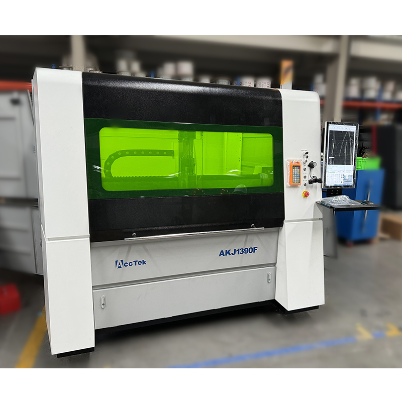 JINAN CNC-Industriegeräte Rayc – Industrial Fiber Laser Cutting Machine Bewertung und Preis