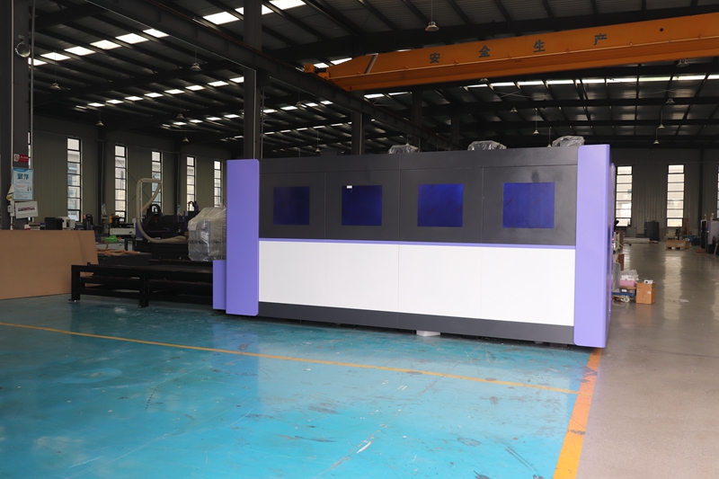 Industrielle 3015 6000 Watt Fa – Industrial Fiber Laser Cutting Machine Bewertung und Preis